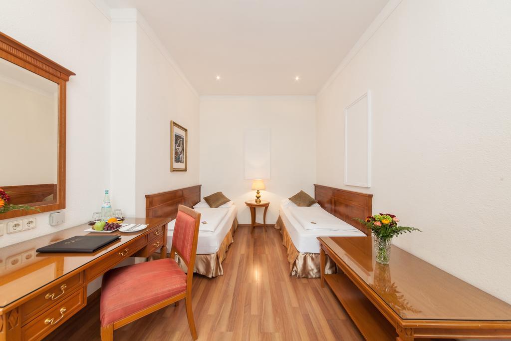 Novum Hotel Cristall Wien Messe エクステリア 写真
