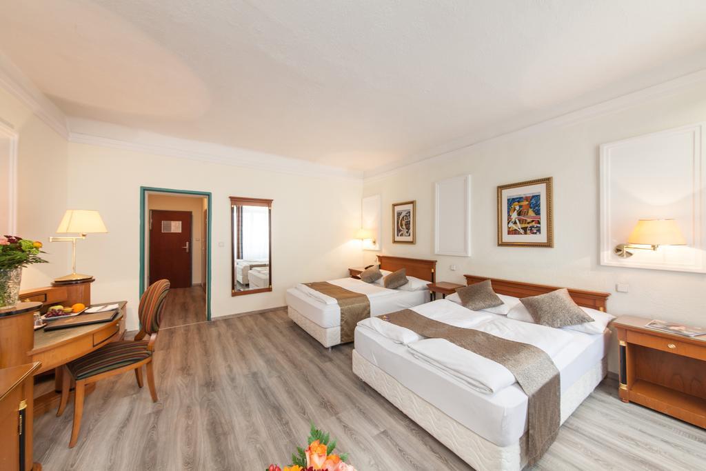 Novum Hotel Cristall Wien Messe エクステリア 写真