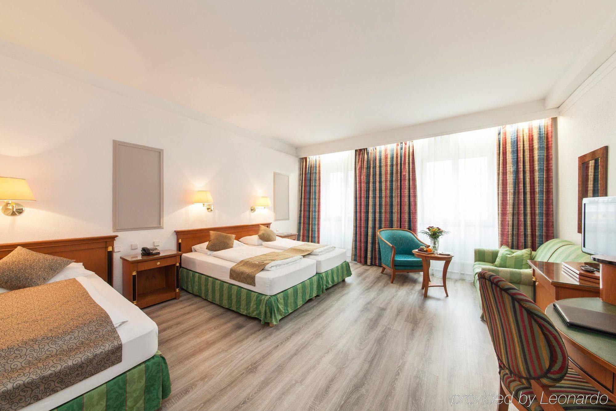 Novum Hotel Cristall Wien Messe エクステリア 写真