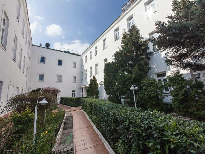Novum Hotel Cristall Wien Messe エクステリア 写真